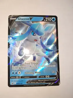 Glaceon V SWSH196 SWSH: Sword & Shield Promo Cards Holo - Image 1