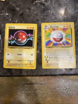 Pokemon TCG Electrode And Voltorb Base Set 67/102 21/102 - Image 1