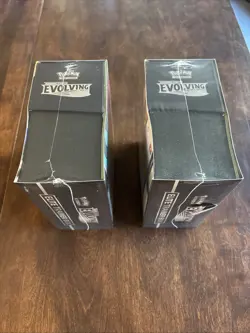 Pokemon Evolving Skies Sword Shield Elite Trainer Box ETB Set Damaged + Sealed - Image 4
