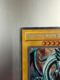 Yu-Gi-Oh Blue-Eyes White Dragon BPT-009 Collector's Tin HOLO - Image 2