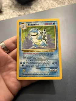 Pokemon TCG Blastoise 002/102 Base Set Holo - Image 1