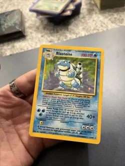 Pokemon TCG Blastoise 002/102 Base Set Holo - Image 3