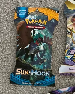Pokemon TCG: Sun and Moon Sleeved Booster Pack (1-Pack) - Image 1