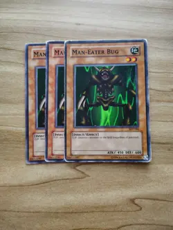 Yu-Gi-Oh! - Man-Eater Bug 3X - Complete Playset - Image 1