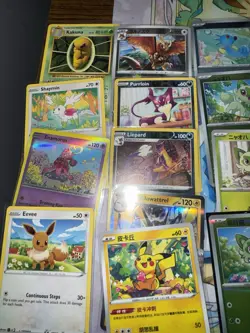 Over 100 Holo Pokemon Cards (various Languages, RARE Art! Look Closely! - Image 5