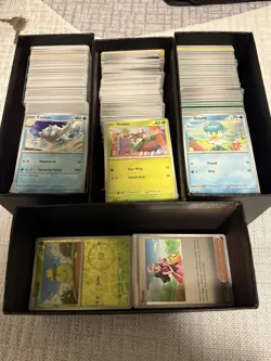 Pokemon TCG Bulk Card Lot 1000 + Cards Holo Reverse/Common SV Paldean 151 Mega + - Image 1