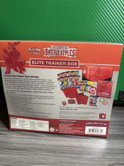 Pokemon TCG Sword & Shield - Battle Styles - Elite Trainer Box ETB RED X1 - Image 3