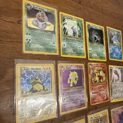 Vintage Pokemon 20 Card Lot Holographic - Image 3