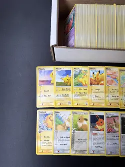 Huge Collection Bulk Lot of 600+ Mid-Era 2004-2010 Pokemon Cards Vintage HP-DMG - Image 2