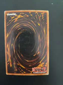 Blue-Eyes White Dragon SDK-001 Starter Deck: Kaiba Unlimited - Image 2