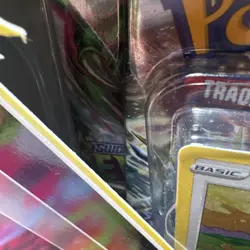 Pokemon TCG - Boltund V Box - NEW/ Sealed - Evolving Skies, Fusion, Brilliant - Image 3