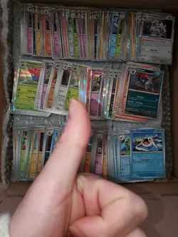 Pokemon BULK LOT 5000-6000 Cards, 100 HOLO rares, 50 REVERSE & FREEBIES 99% NM - Image 2