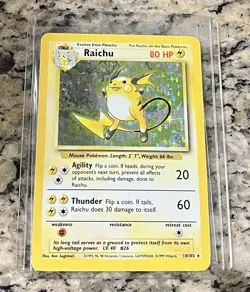 Pokemon TCG Raichu 14/102 Base Set Holo - Image 1