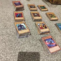 YuGiOh Bundle 50 vintage Cards 2002 up SDJ,SDK,SDP,SDJ,LOB,MRD,MRL,IOC and more - Image 2