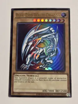 Blue-Eyes White Dragon LCKC-EN001 (Version 2) Ultra Rare Yugioh SDK Art NM #2 - Image 1