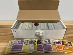 1000+ Pokemon Cards | Bulk Lot - Commons, Uncommons and reverse halos. - Image 1