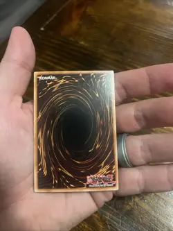 Yugioh Magician of Dark Illusion TDIL-EN017 Super Rare 1st Edition NM - Image 2