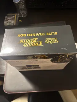 Pokemon TCG: Crown Zenith Elite Trainer Box - 10 Packs 820650851476 - Image 4