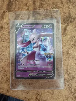 Pokemon TCG - 2022 Mewtwo V SWSH223 - Black Star Promo Holo - Mint - Image 1