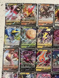 Pokemon TCG SWSH V 30 Card Lot - Image 2