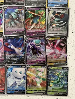 Pokemon TCG SWSH V 30 Card Lot - Image 4