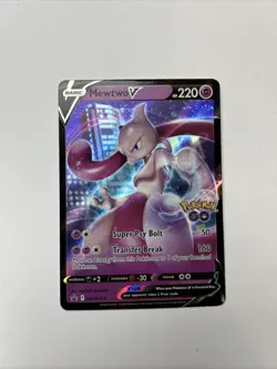 Mewtwo V SWSH223 SWSH: Sword & Shield Promo Cards - Image 1