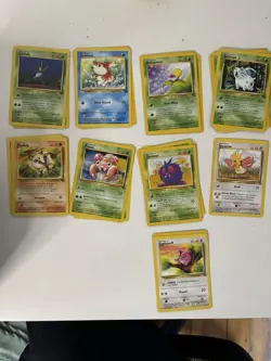 Pokemon VINTAGE 89 WOTC FOSSIL +JUNGLE TCG Trading Cards LOT HEAVY PLAY - Image 2