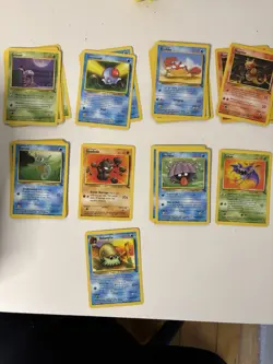 Pokemon VINTAGE 89 WOTC FOSSIL +JUNGLE TCG Trading Cards LOT HEAVY PLAY - Image 3