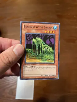 Yu-Gi-Oh Beastking of the Swamps Limited Common Light Play Card GLD4-EN005 - Image 4