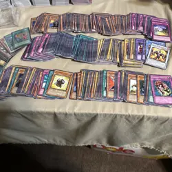 yugioh card lot. Konami card games. Good condition Holo foils 1996 (475 Ct) - Image 1