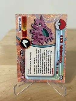 Nidorino Pokemon 2000 Topps Chrome #33 - Image 2
