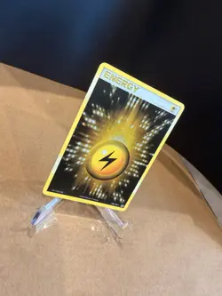 Electric Energy 104/106 Holo Rare Pokemon TCG 2005 EX Emerald - Image 2