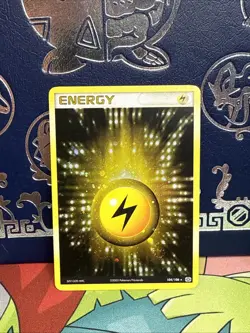 Pokemon 2005 Lightning Energy 104/106 Ex Emerald Holo NM Double SWIRLS - Image 1