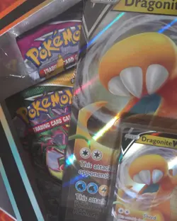 Pokemon TCG Dragonite V Box Factory Sealed Evolving Skies & Fusion Strike - Image 3