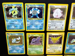 20 Card Pokemon Lot Vintage Holo Wotc MP - HP - Image 5