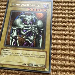 Yu-Gi-Oh! TCG Summoned Skull Limited Edition Secret Rare BPT-002 LP Condition - Image 3