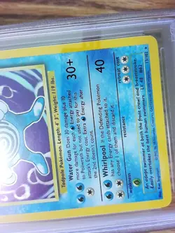 Poliwrath 13/102 BASE SET Holofoil Rare Graded Pokemon Card - PSA 7 - Image 3