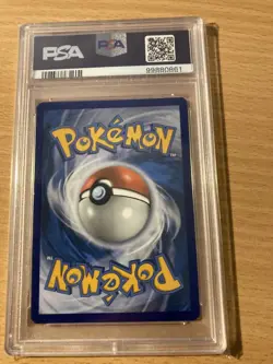 PSA 8 vaporeon vivid voltage 2020 swsh Pokemon - Image 2