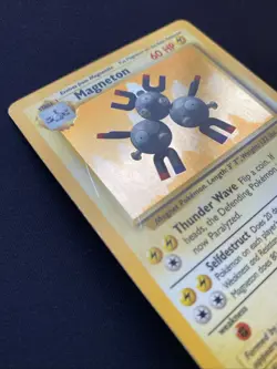 Pokemon TCG Magneton Base Set 9/102 Holo Rare MP. - Image 3