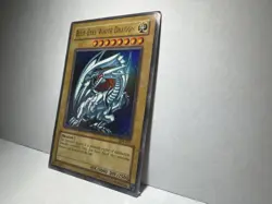Blue-Eyes White Dragon SDK-001 Starter Deck: Kaiba-Unlimited Edition Unlimited - Image 3
