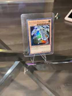 Blue-Eyes White Dragon ultra rare mint condition LC01-EN004 Limited edition - Image 1