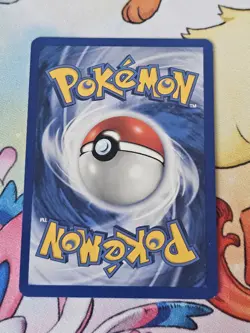 LT. SURGES PIKACHU - 84/132 - GYM CHALLENGE - POKEMON CARD - LP - Image 2