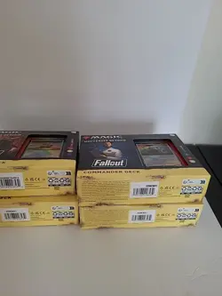 Magic the Gathering: Fallout Commander Deck Display (Set of 4) - Image 5