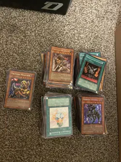 Yu-Gi-Oh/Bundle Job Lot/ 400+ Cards /Circa 1996 / Good Condition - Image 3