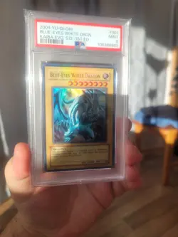 PSA 9 - YUGIOH - 2004 - SKE-001 - BLUE-EYES WHITE DRAGON - SUPER RARE - Image 1