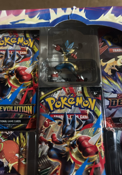 Pokemon TCG: Mega Lucario Ex Figure Collection (1 Etched Foil Promo Card, 1 Over - Image 2