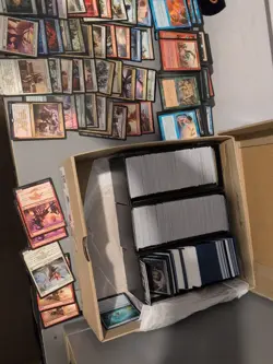 MTG 2000 ish card mixed bundle. 100+ rares, some foils. 500 ish land. some urza - Image 2