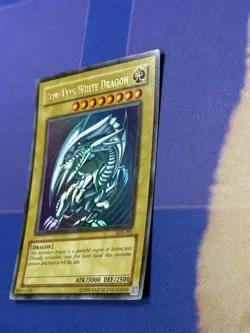 Blue-Eyes White Dragon SDK-001 Starter Deck: Kaiba Unlimited - Image 1