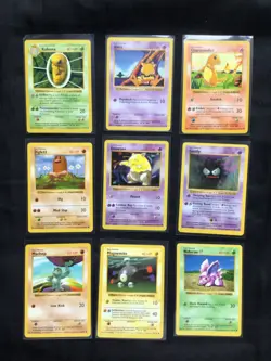 Pokemon Cards: Shadowless Base Set 28 Card Non-Holo Lot - Image 1