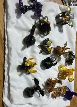 Huge Bakugan Lot -Mixed Generations- Rare, Vintage & Modern Pieces+Arena+Cards🔥 - Image 4